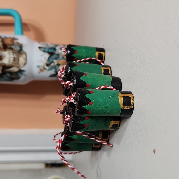 Hand Crafted Wine Corks Elf 10 Set Ornaments - Picture 1 of 4